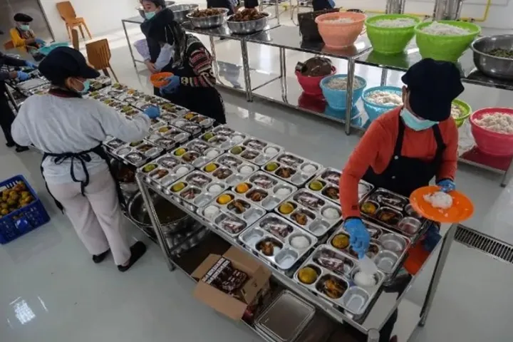 Dapur dan penyajian MBG Ponorogo
